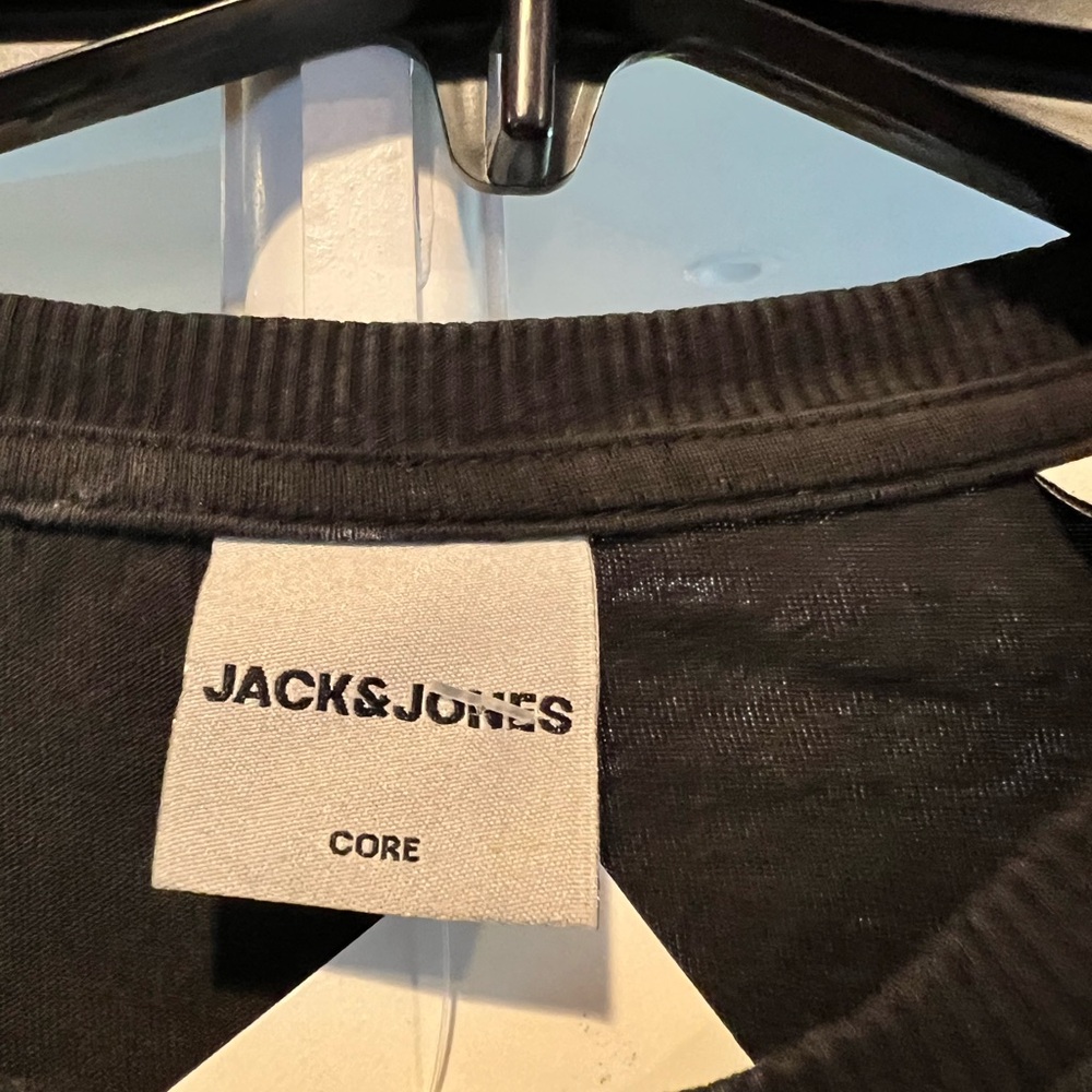 Jack & Jones - image 2